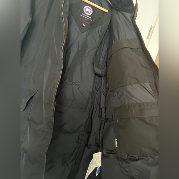 Canada Goose Mid Length Coat with Belt - Picture 6 of 7